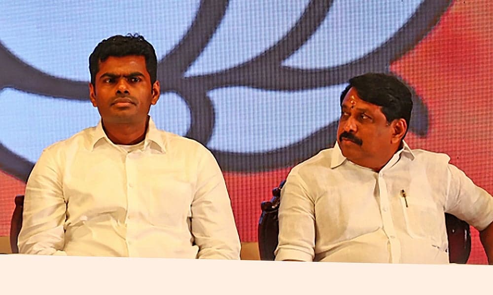 டெல்லியில் முகாமிட்டுள்ள அண்ணாமலை; நயினாரிடம் தலைமை கேட்ட கேள்விகள்! - சென்னையில் அதிரடி அறிவிப்பு?