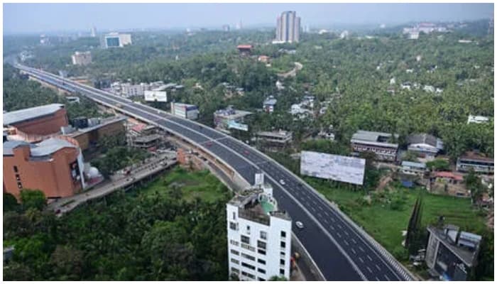 പുതുവർഷ സമ്മാനമായി ദേശീയ പാത; ബൈക്ക്, ഓട്ടോ അടക്കം ചെറുവാഹനങ്ങൾക്ക് നിയന്ത്രണമുണ്ടാകുമോ, ഉത്തരം നൽകി മന്ത്രി