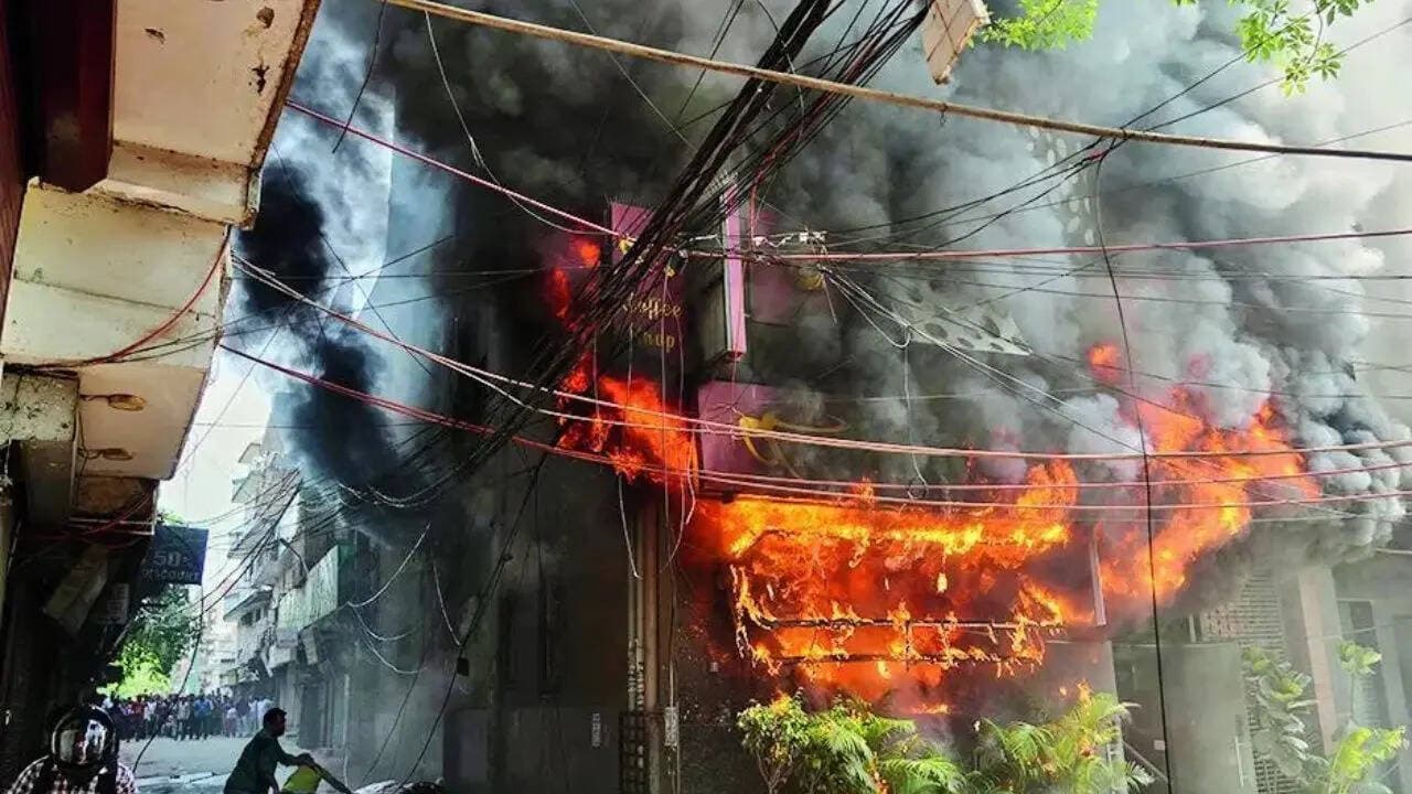 Ropes, mattresses, bricks, bare hands: How locals fought to save guests in South Delhi hotel fire