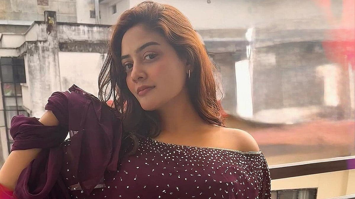 বিয়ের পর অভিনয় ছাড়লেন তরুণ অভিনেত্রী সায়মা
